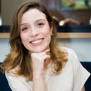 Dra. Renata Belo
