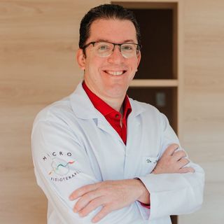 Ampliar imagem: Adilson Lopes de Paiva Junior, Fisioterapeuta Naviraí