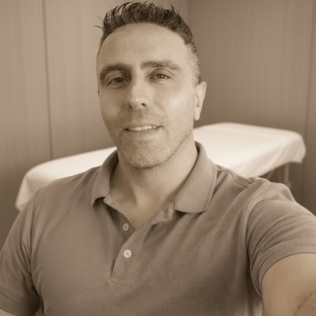 Rodrigo Reyes Rebolledo, Kinesiólogo Santiago