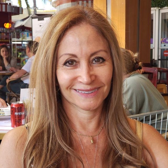 Elizabeth Adela Santos Ramos, Médico general Iquique