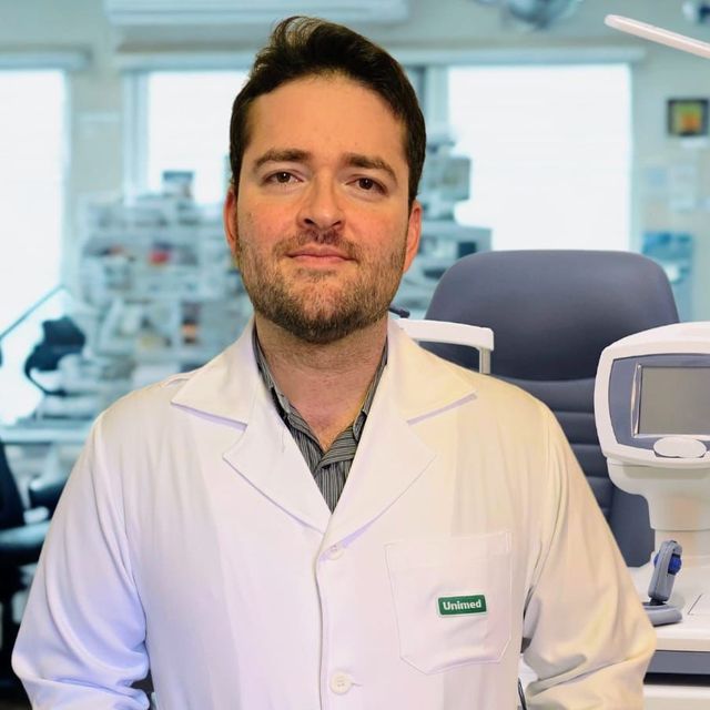 Thiago Barbosa Rabelo, Oftalmologista Belo Horizonte
