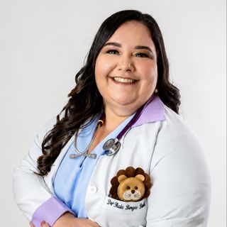 Thaís  Borges Finotti, Pediatra Carangola