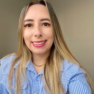 Dra. Isadora  Nogueira