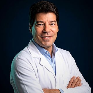 Fernando Rogerio Torres de Vasconcelos, Ortopedista - Traumatologista Porto Seguro