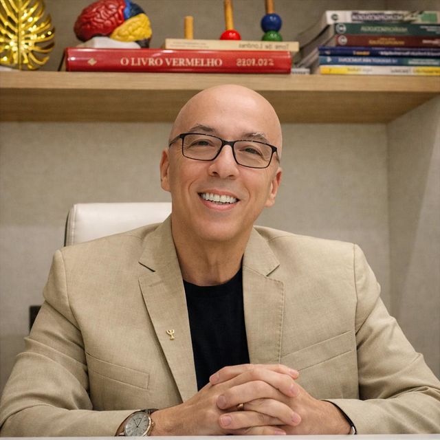 Roberto Gomes, Psicólogo Rio de Janeiro