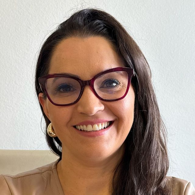 Marina Bueno, Geriatra Curitiba