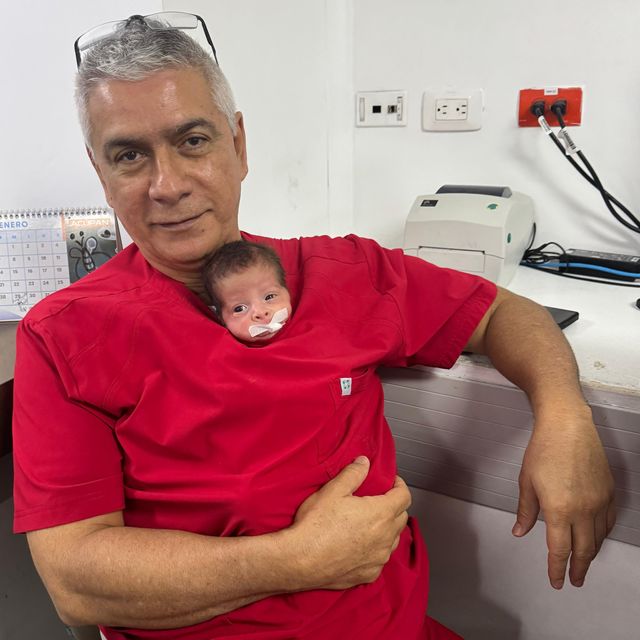 Juan Carlos Restrepo Valencia, Pediatra Pereira