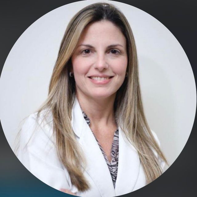 Claudia Galvao Pedreira, Oftalmologista Senhor Do Bonfim