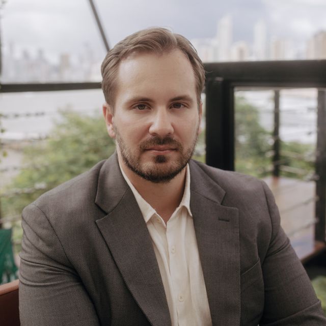 Marcos Ribeiro Landsmann Junior, Cirurgião de cabeça e pescoço Blumenau