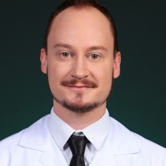 Jefferson Daniel Kunz, Médico clínico geral Porto Alegre