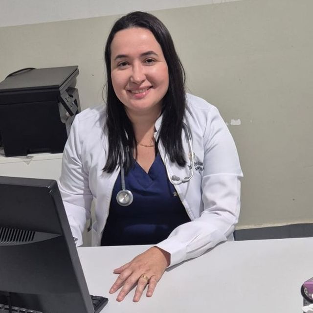 Silvia  Christiane Rollins dos Santos, Generalista Florianópolis