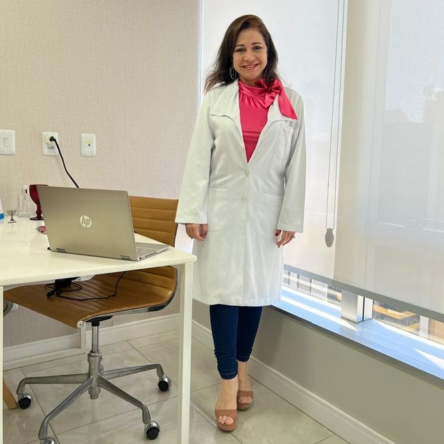 Danusia Rocha, Médico clínico geral Barueri