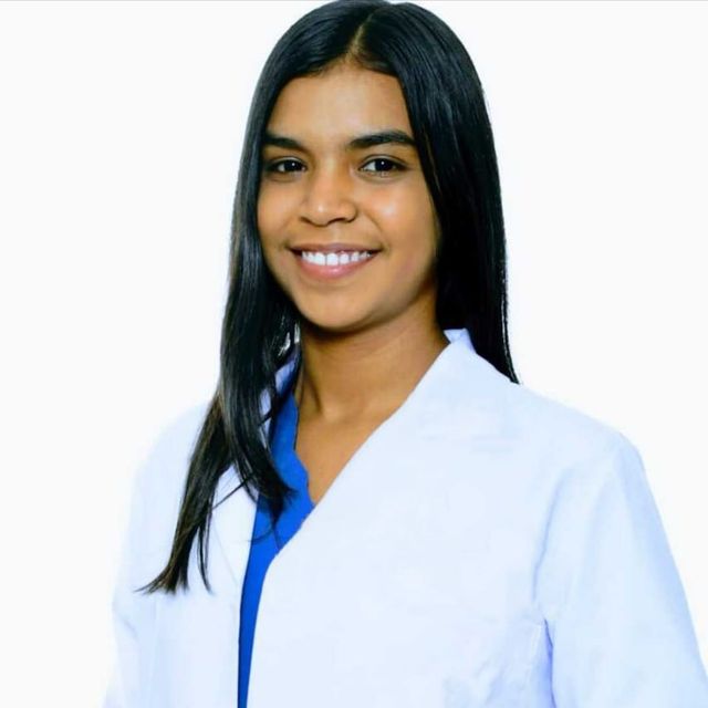 Laura Camila Velasquez Jimenez, Fisioterapeuta Barranquilla
