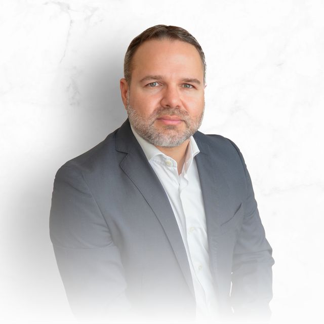 Geraldo Capuchinho Jr., Cirurgião plástico Belo Horizonte