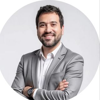 Ampliar imagem: Alexandre Ciattei, Nutrólogo Niterói