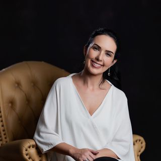 Geany Bastos, Psicanalista Campinas