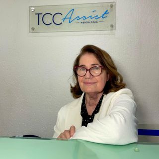  Angélica de Fátima Ribeiro Tavares da Silva