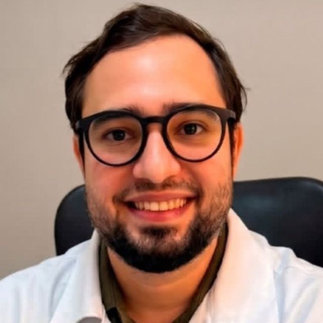 Erik  Leite de Almeida, Neurologista pediátrico Maceió