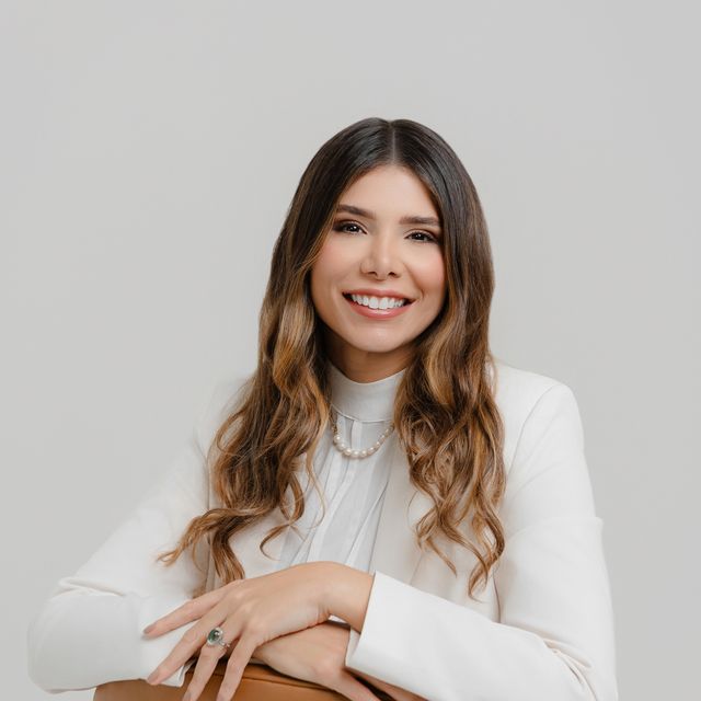 Mariane Rocha Menezes, Cirurgião geral Fortaleza