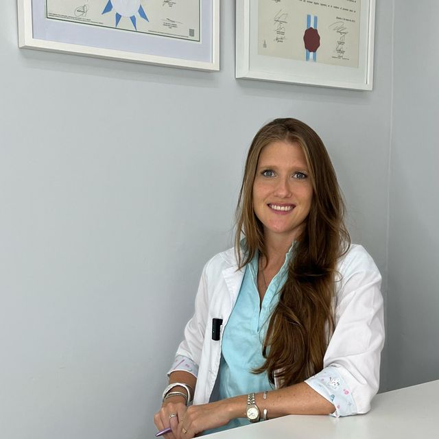 Ma Eugenia Chizzini Melo, Odontólogo Santa Fe Capital