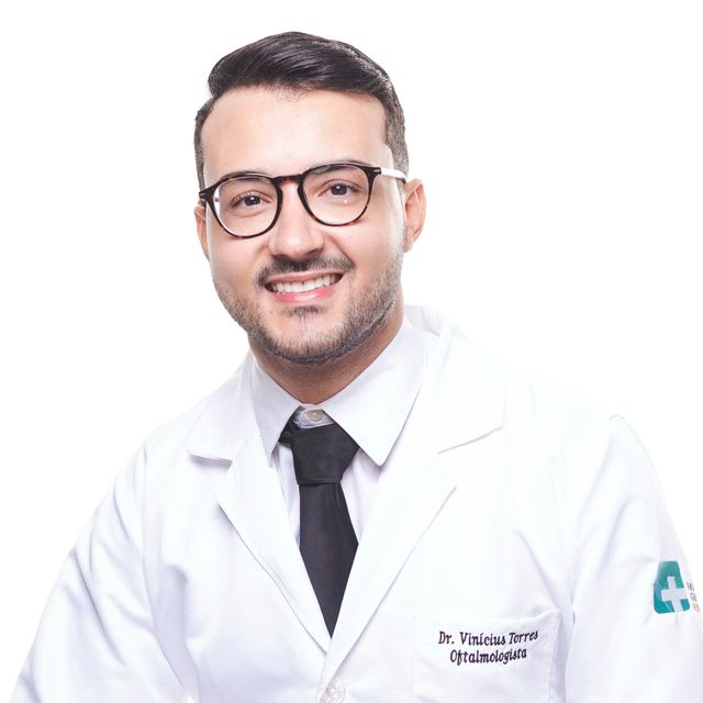 Vinícius Torres Bezerra, Oftalmologista Fortaleza