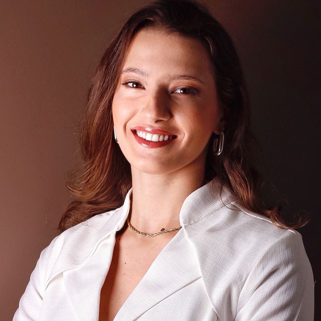 Katherine Roman Duarte, Cirurgião buco-maxilo-facial Passo Fundo