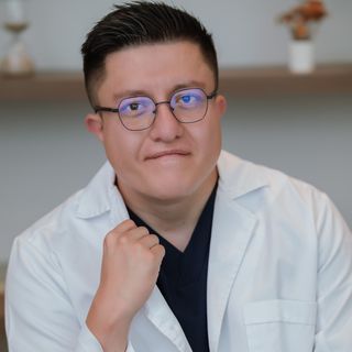 Dr. Kevin Nicolas Torres Romero