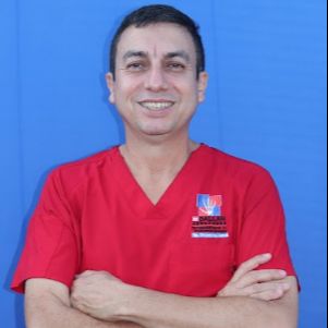 Dr. Dallan Hernández