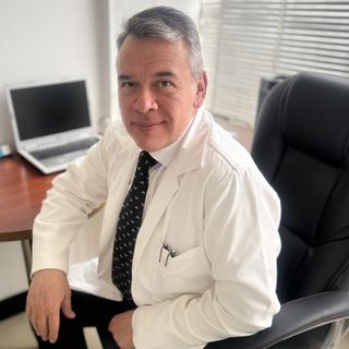 Acercar imagen: Jairo Enrique Cortes Pinzon, Médico general Bogotá