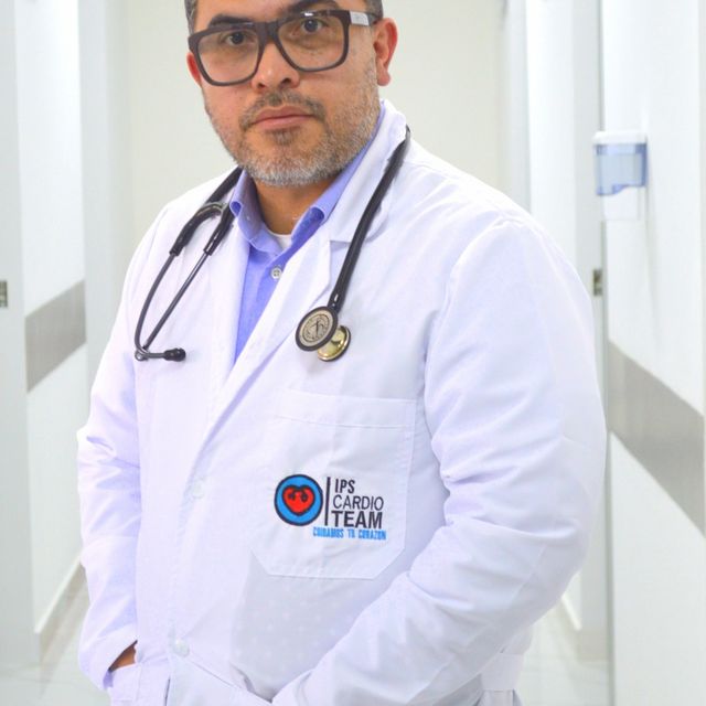 Alejandro Villamil Munévar, Internista Bogotá