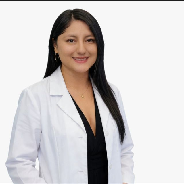 Chris Estefania Bolaños Ortega, Médico general Medellín