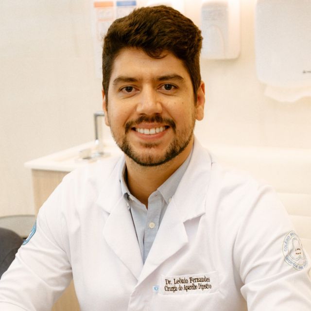 Leônio Clayton Silva Fernandes, Cirurgião geral Belo Horizonte