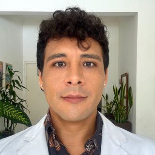 Dr. Andrés Zúñiga Zapata