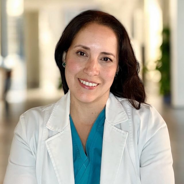 Maria Alicia Pavez, Médico general Providencia