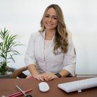 Dra. Karoline Queiroz
