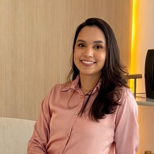 Isabelle Rodrigues Schramm, Médico clínico geral Fortaleza