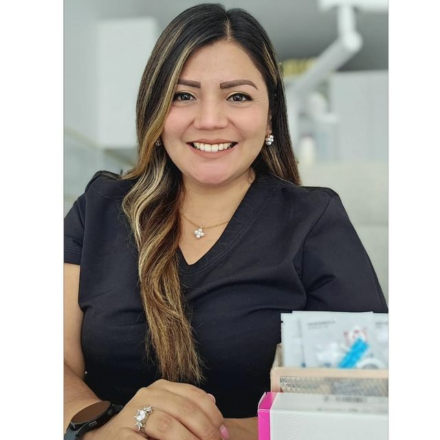 Cynthia Berrocal Tabraj, Dentista Los Olivos