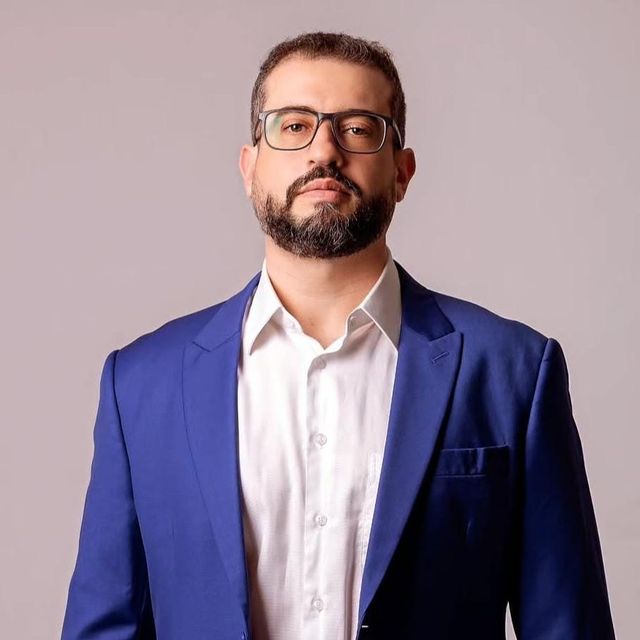 Daniel Gonçalves Leal Araujo, Especialista em Diagnóstico por imagem Serra