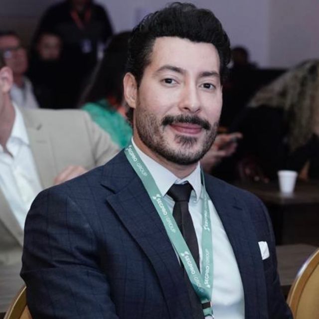 Jonnattan Prada, Cirurgião plástico Rio de Janeiro