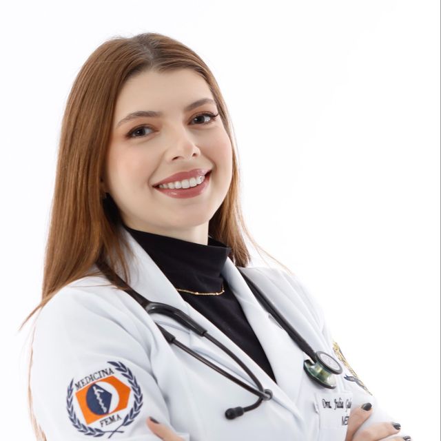 Julia Christianini, Generalista Assis