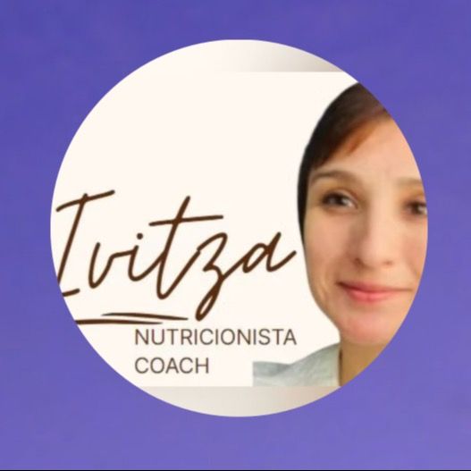 Ivitza Valentina  Parada Águila , Nutricionista Linares