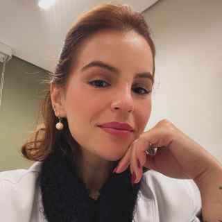 Cristal Geovana Baruff de Brito e Cunha Damian, Cirurgião torácico São Paulo