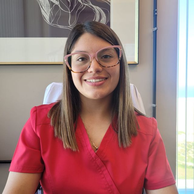 Makarena Isabel  León Ugarte, Matrona Concón