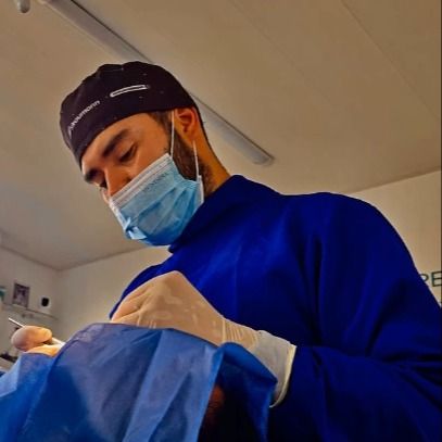 Daniel E. Cárdenas Castillo, Odontólogo Bogotá