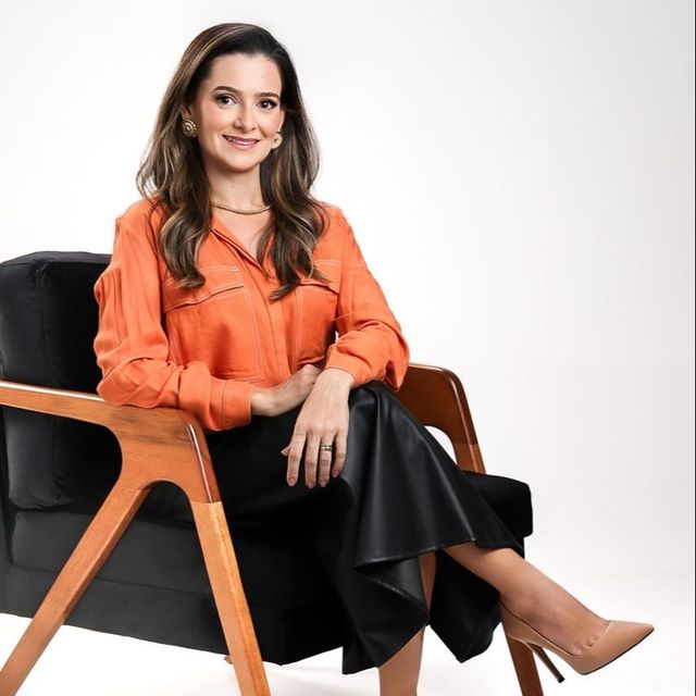 Juliana Faria, Mastologista Muriaé