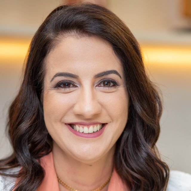 Naila Nunes de Oliveira, Dermatologista Salvador