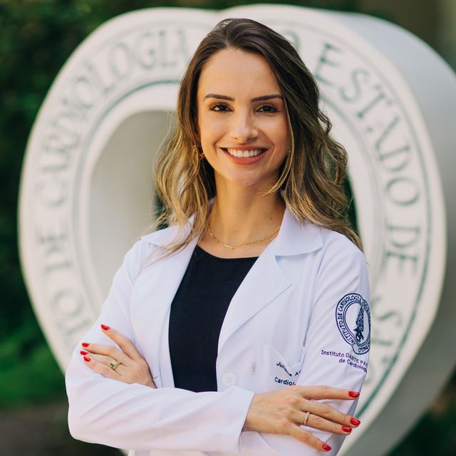  Juliana  Gregório de Avelar, Cardiologista São José dos Campos