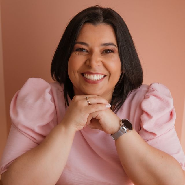 Carla Cristina De Macedo, Psicólogo Colombo