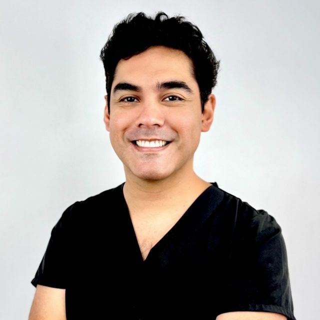 Ricardo García Ríos, Dentista Lima