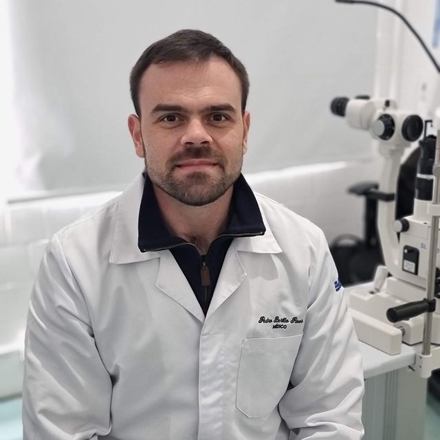 Pedro Roos, Oftalmologista Santa Maria